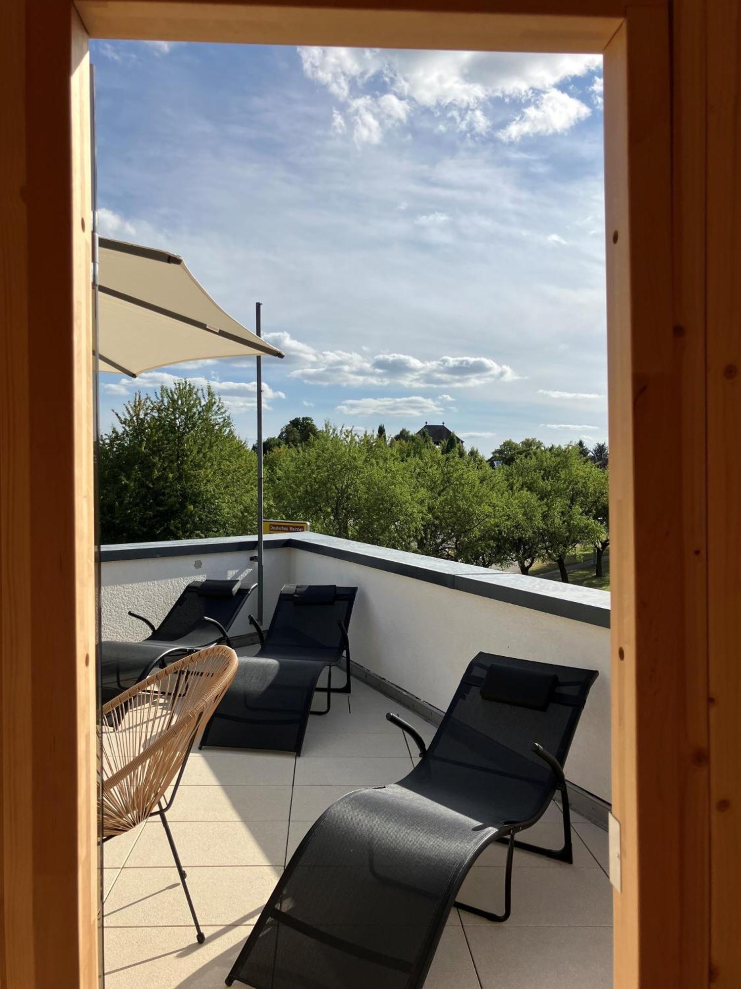 Amelie No 3 Hotel & Appartements Schweigen-Rechtenbach Esterno foto