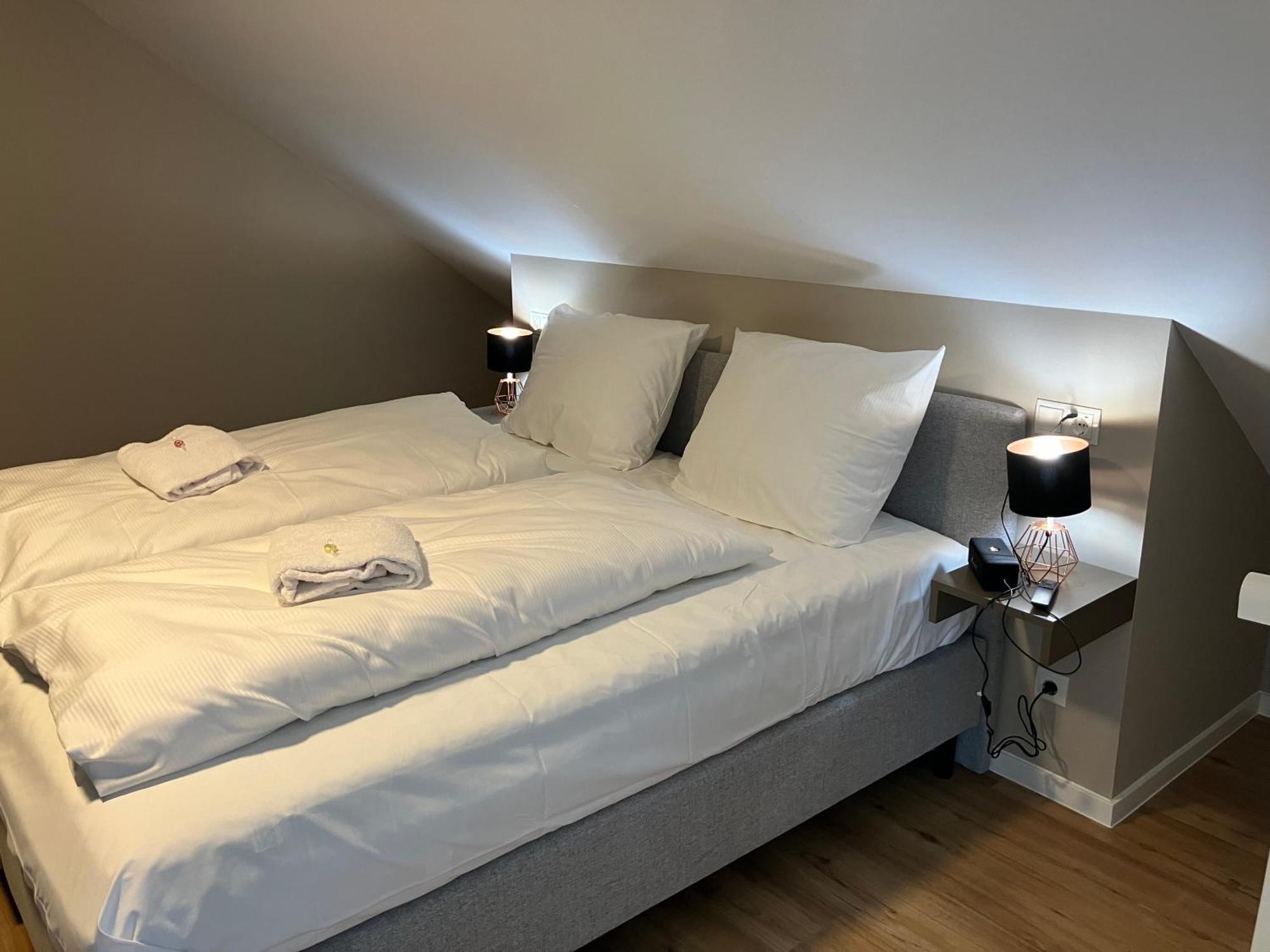 Amelie No 3 Hotel & Appartements Schweigen-Rechtenbach Esterno foto