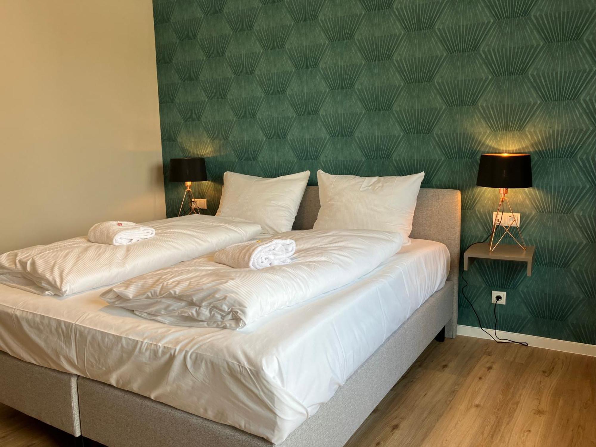 Amelie No 3 Hotel & Appartements Schweigen-Rechtenbach Esterno foto