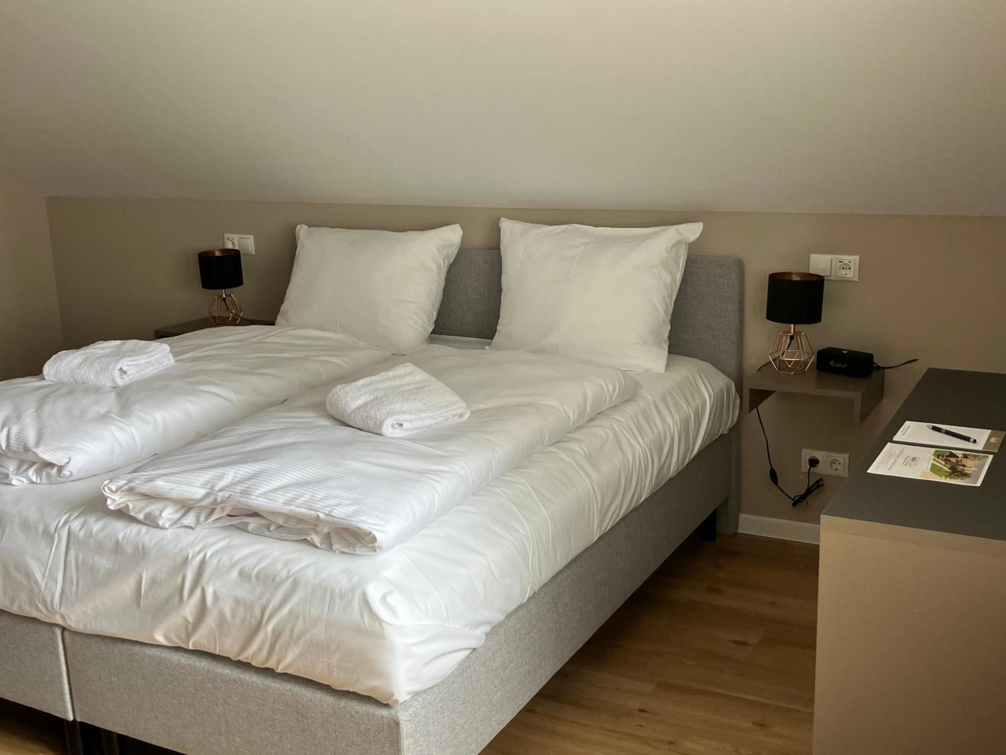 Amelie No 3 Hotel & Appartements Schweigen-Rechtenbach Esterno foto